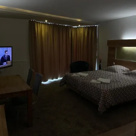 Edelstein-residenz In Bester Innenstadtlage Appartement